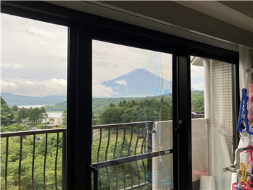 LDKから富士山を望みます。／南西方向を撮影