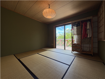 約7.9畳の和室／西方向を撮影