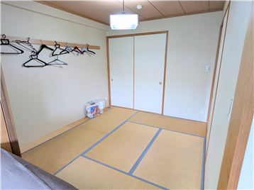 和室(押入方向を撮影)