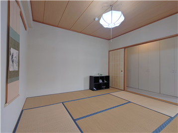 和室を北側角より