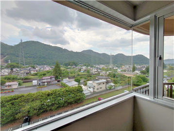 7階エレベーターホールより南方向の眺望