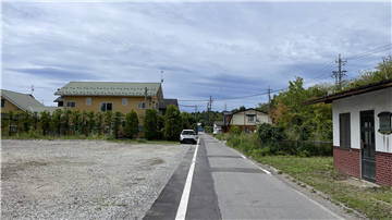 前面道路（南西方向を撮影）