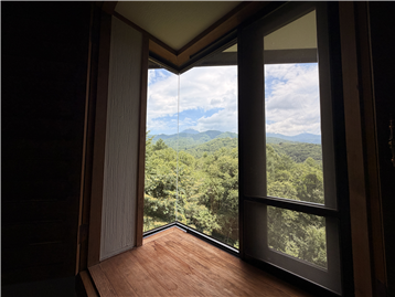 洋室出窓からの景観／北東方向を撮影