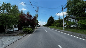 東側接道(北方向を撮影)