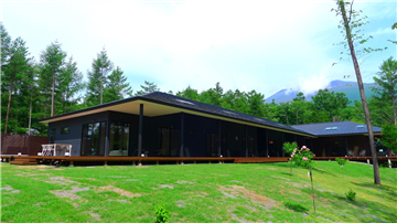 建物外観（西方向を撮影）
