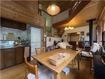 LDK(和室方向を撮影)