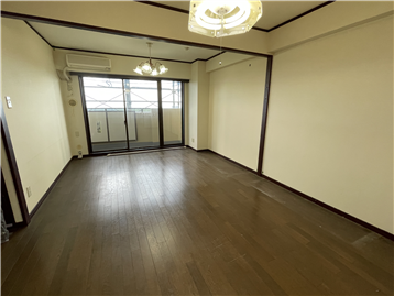 LDK／入口方向より撮影※リフォーム・補修等前