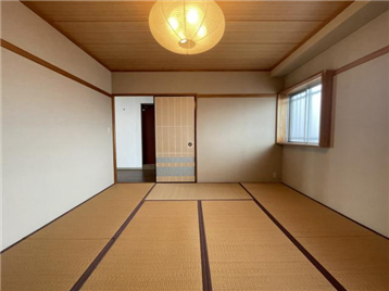 和室2(壁クロス・畳表替え済)