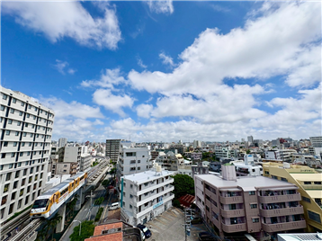 Ｆステージ牧志駅前