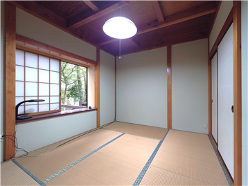 和室1を北側角より