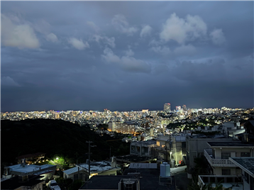 バルコニーからの夜景／北西方向を撮影