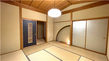 和室(入口方向を撮影)
