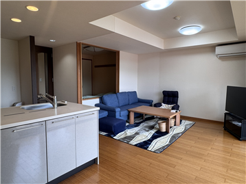 LDK(和室方向を撮影)