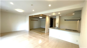 LDK(和室方向を撮影)