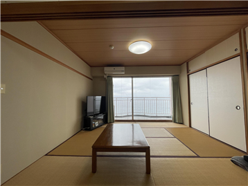 DKから和室1を撮影