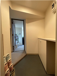 玄関/室内方向を撮影