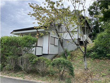 外観／西側道路より撮影