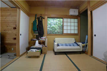 和室(キッチン方向から撮影)