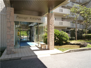マンションエントランス