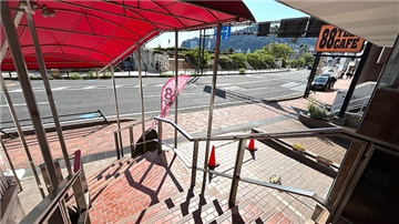 マンションテナント階段