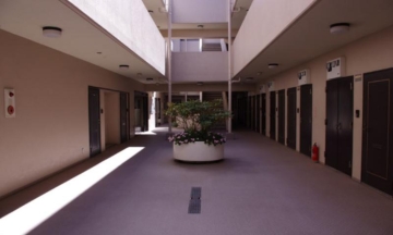 1階の吹抜のある広場