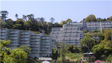 マンション外観／東側より撮影