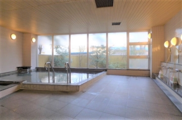 １階には共用施設の温泉大浴場があります。