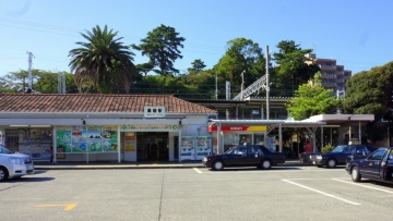 ≪ＪＲ東海道本線「真鶴駅」（徒歩約１５分、約１．２ｋｍ）≫