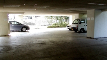 ≪駐車場≫