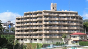 マンション外観／東南側より撮影