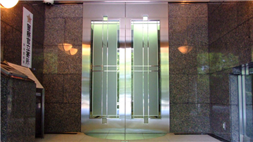 エントランスドア