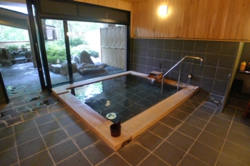 強羅温泉を愉しめる大浴場、内湯