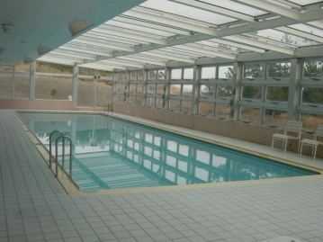 通年泳げる室内温水プール
