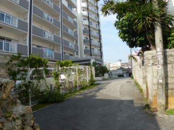 対象不動産南東側接道