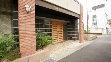 ≪マンションエントランス≫