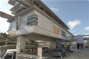 「牧志駅」まで徒歩約２分（約１５０ｍ）