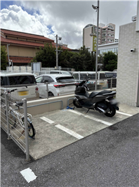 バイク置き場