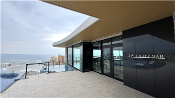 １８階BAR入り口