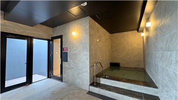 サウナ／水風呂